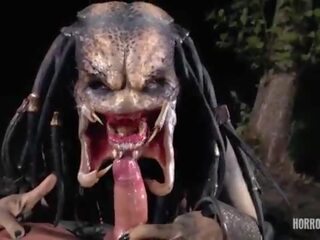 Horrorporn predator floppi göğüsler kolej kız