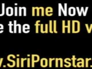 Hourglass figured siri pornostar isst aus klein meise sinn sage&excl;