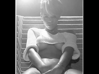 Rihanna nag & goli