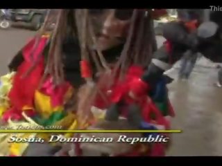 Gal svart amerikansk unge kvinne filming voksen video med chicas i den dominikanske republikk