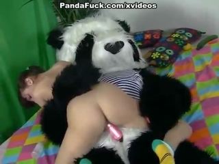 Sedusive brune mademoiselle seducing panda ari